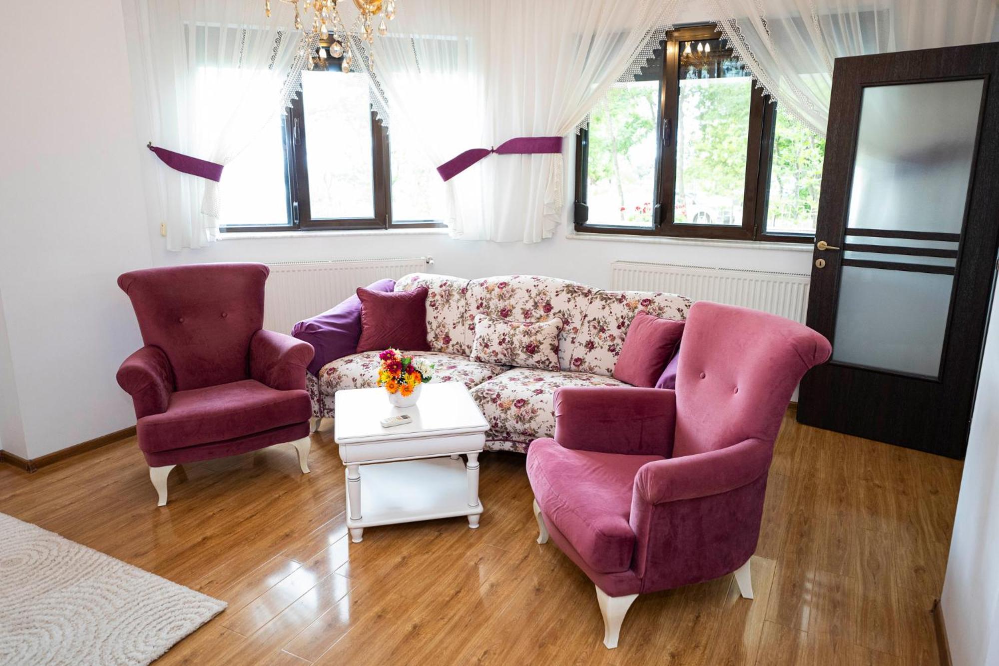 Noblesse Suite Galati  Exterior photo