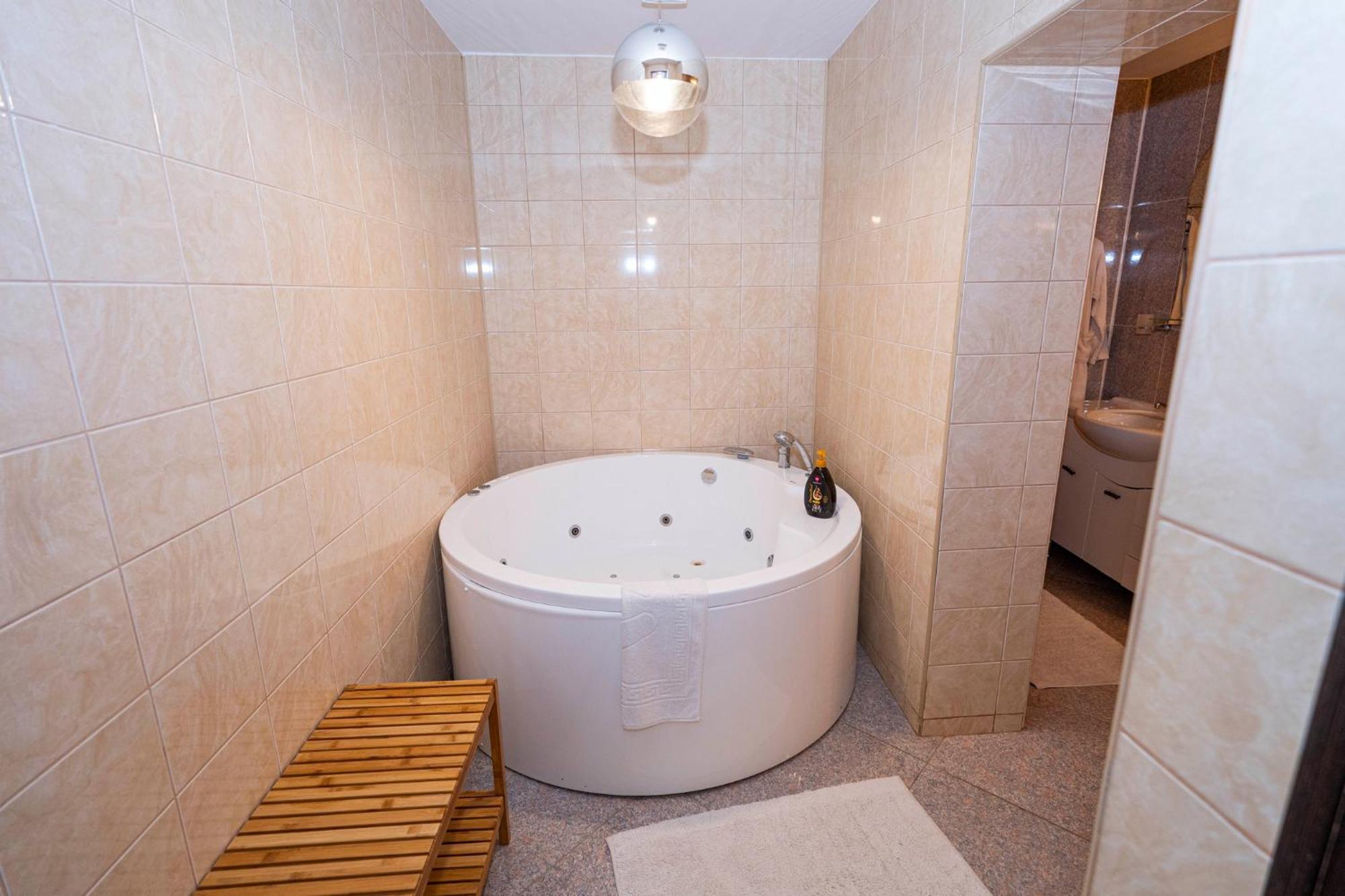 Noblesse Suite Galati  Exterior photo